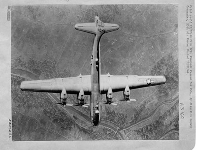 1943_B-29_over_Tokyo.jpg
