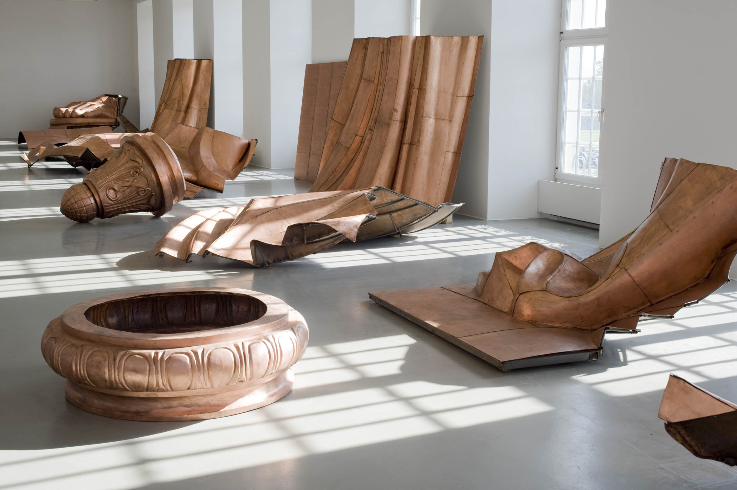 Danh_Vo_WE_THE_PEOPLE_Photo_Nils_Klinger_Fridericianum_01.jpg