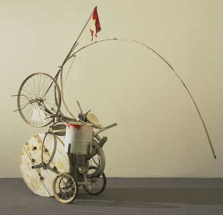 tinguely_homage_moma.jpg