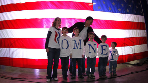 800_romney_ap_120204.jpg