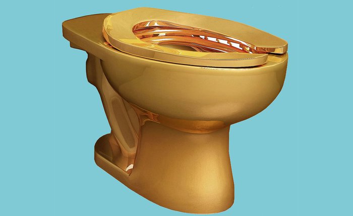 maurizio_gold_toilet.jpg