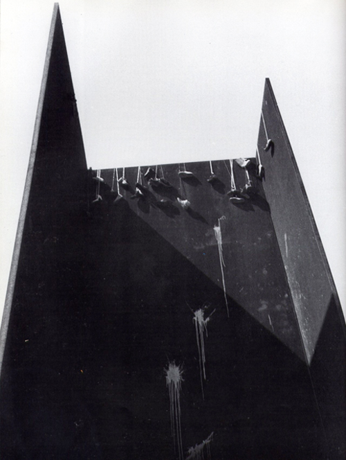 david_hammons_bey_serra_shoetree.jpg