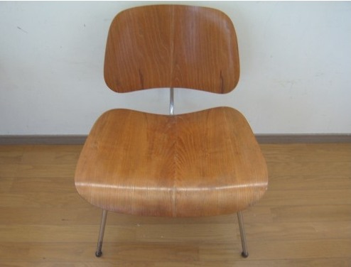 eames_lcm_seat.jpg