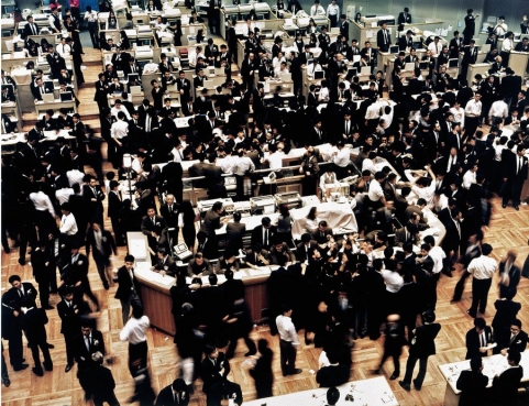 gursky_tokyo_stock_exchange.jpg