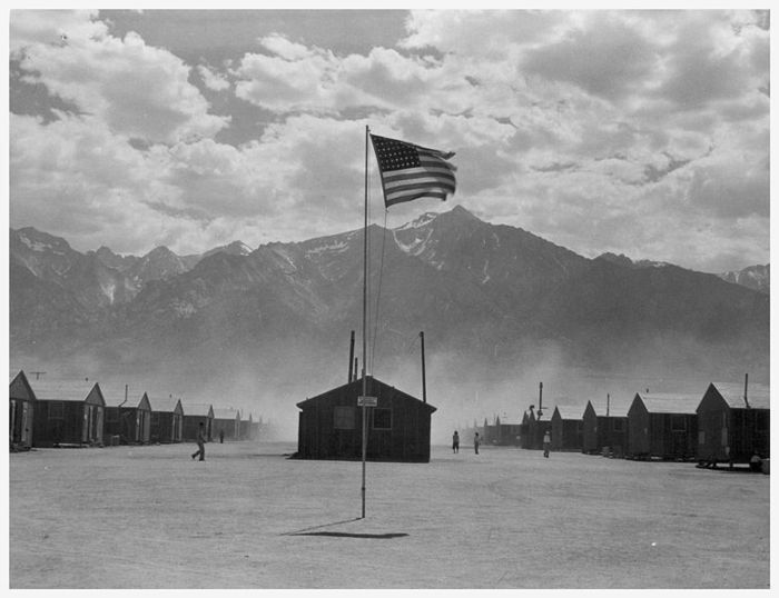 manzanar_flag_barracks.jpg